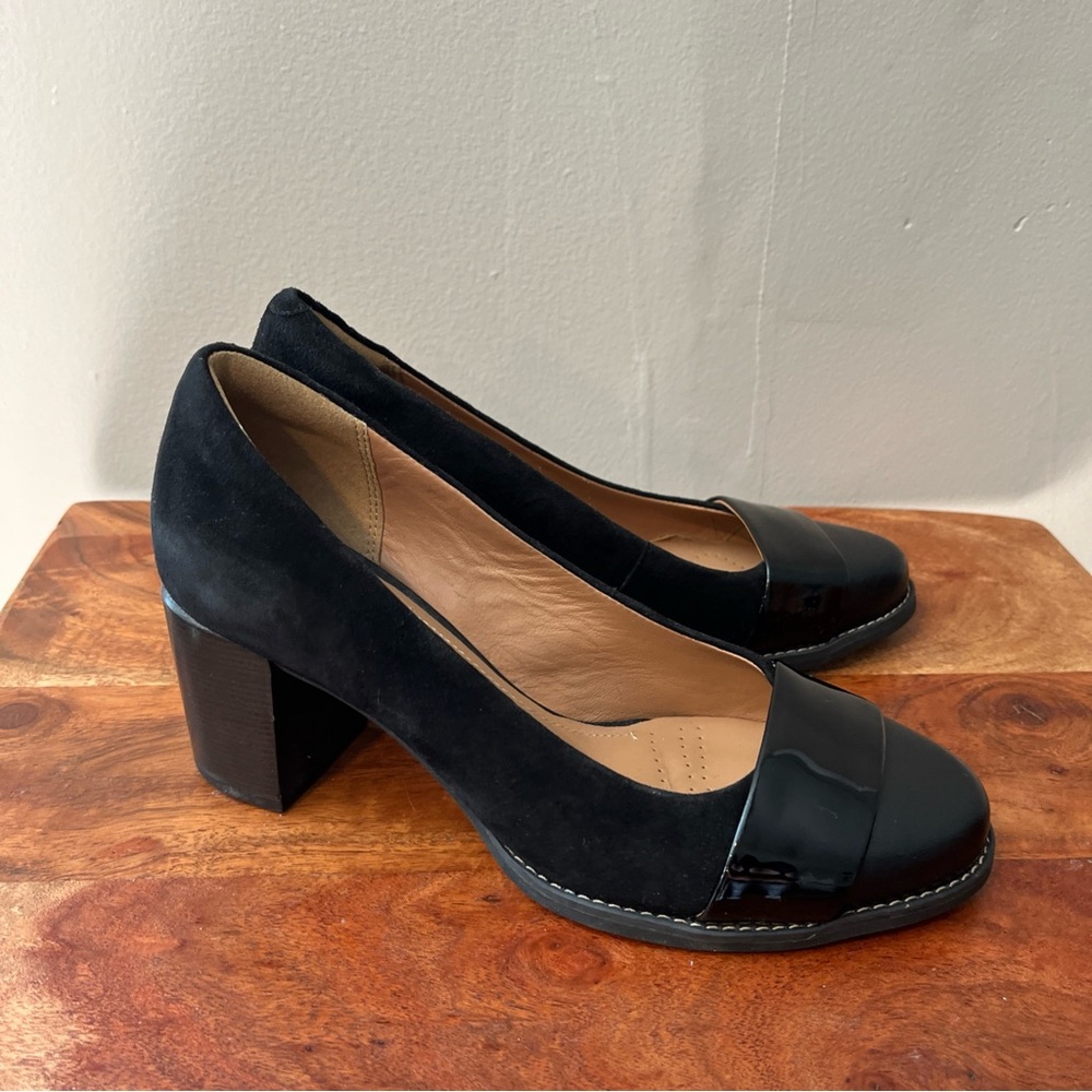 Women’s Clark’s Artisan Black Leather Pump Heels Size 6M - Picture 2 of 9